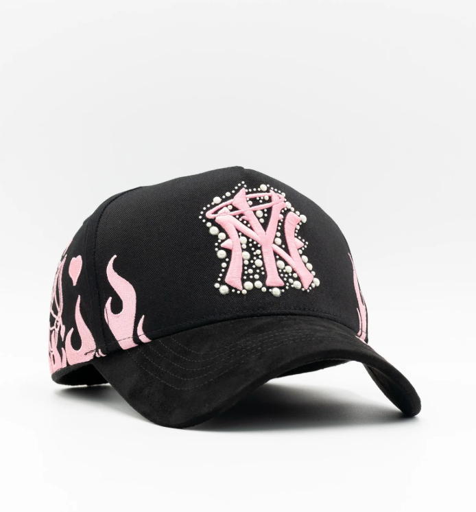 31 Hats NY Pearls in Love Box y Certificado