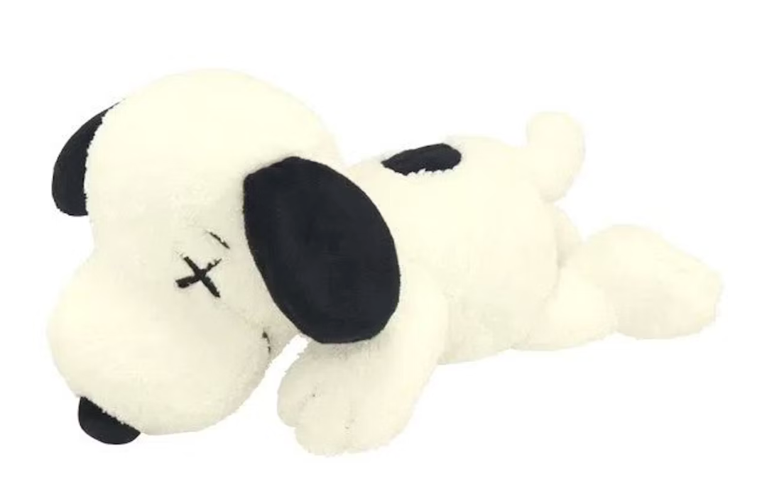 KAWS x Uniqlo x Peanuts Snoopy Plush (Small) White