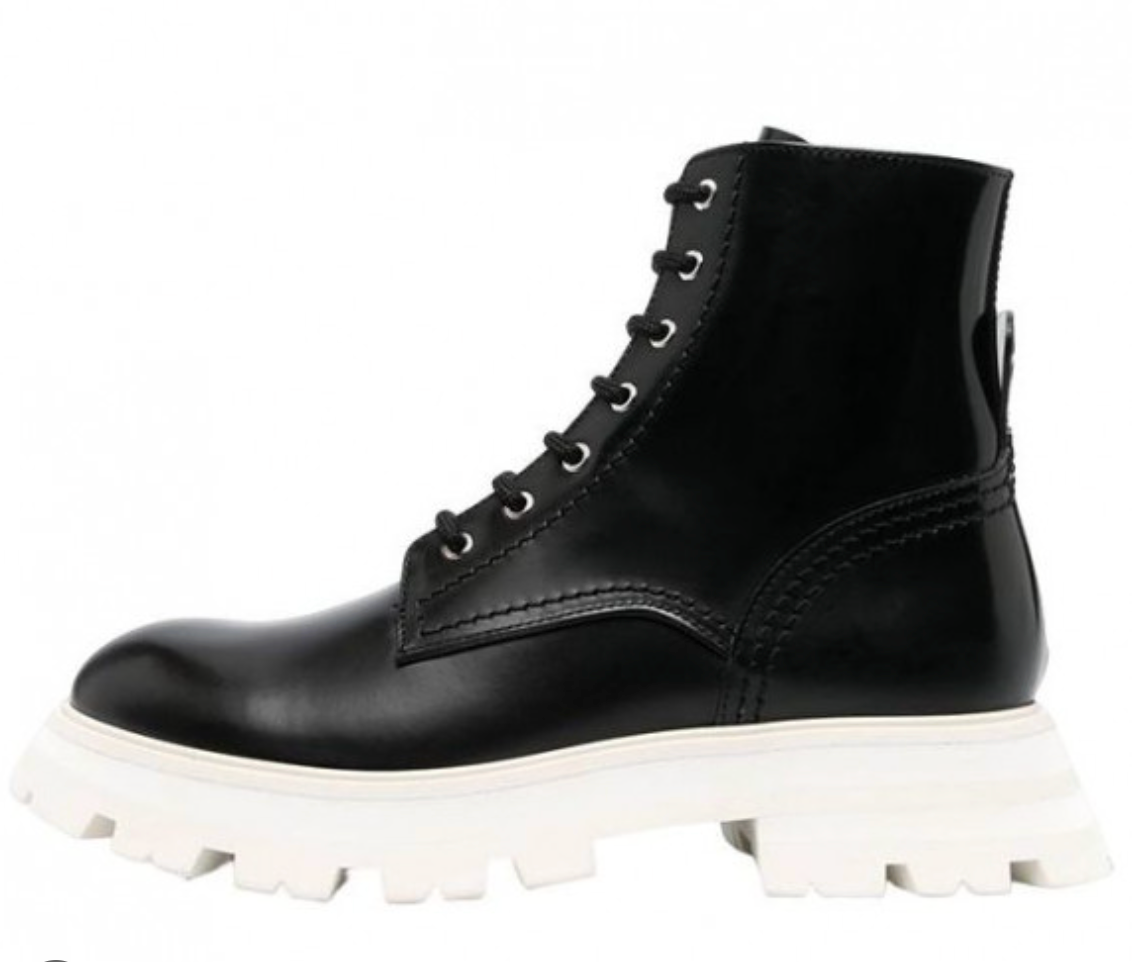 Alexander McQueen Black Leather Boot