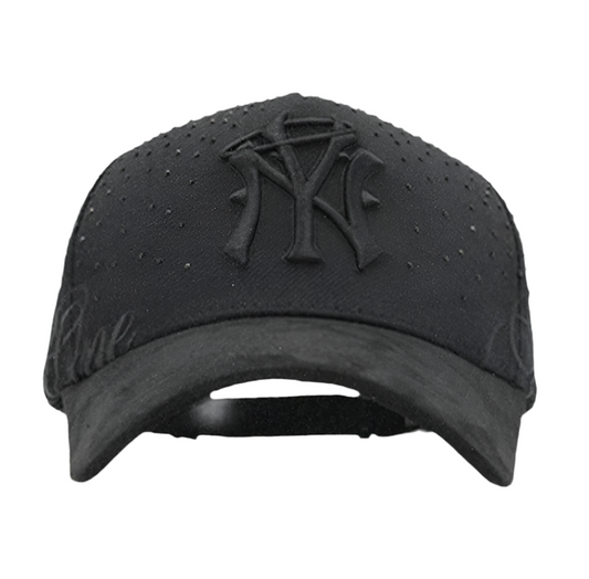 31 Hats 2do aniversario “31 forever black”
