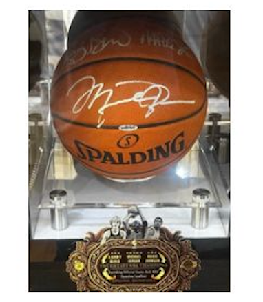 Balon Autografiado por Michael Jordan, Larry Bird y Magic Johnson (Certificado)