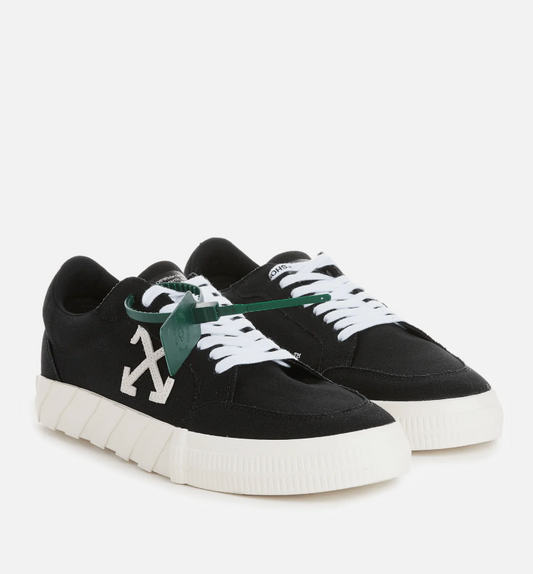 Off-White Low  Vulcanized Canvas Black White