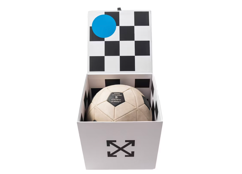 Nikelab x OFF-WHITE Magia Ball White