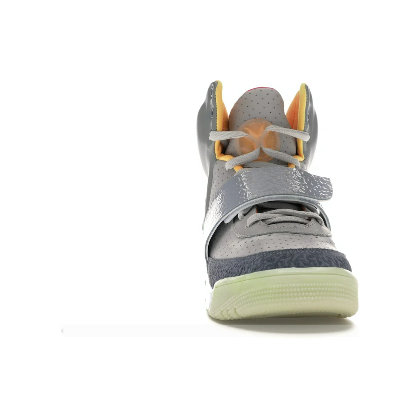 Nike air yeezy 3 gris sales